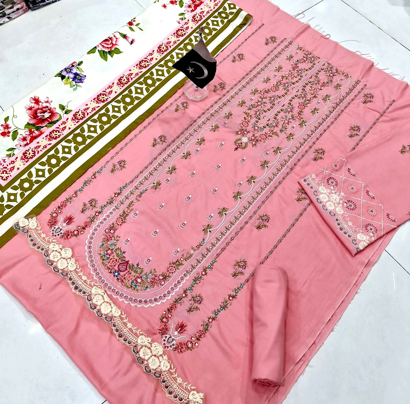 ZARA SHAHJAHAN-Danak 3PC  EMB